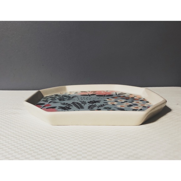 MRL Home Styles Octagon Stoneware Floral Tray, NEW - Picture 3 of 3